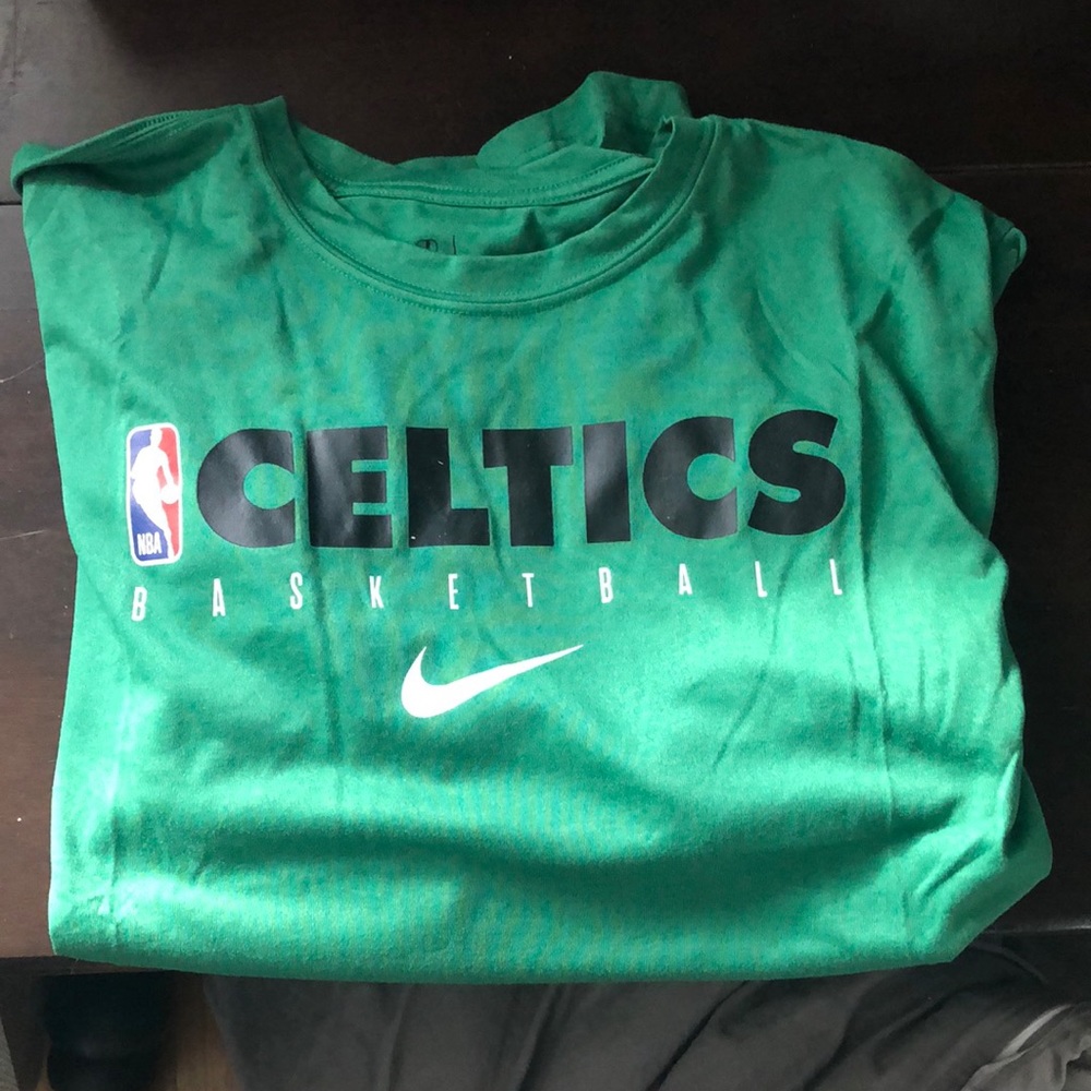 Men’s Longsleeve Dri-for Celtics shirt